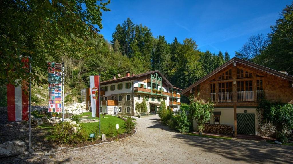 Naturidyll Hotel Hammerschmiede Anthering Exterior photo